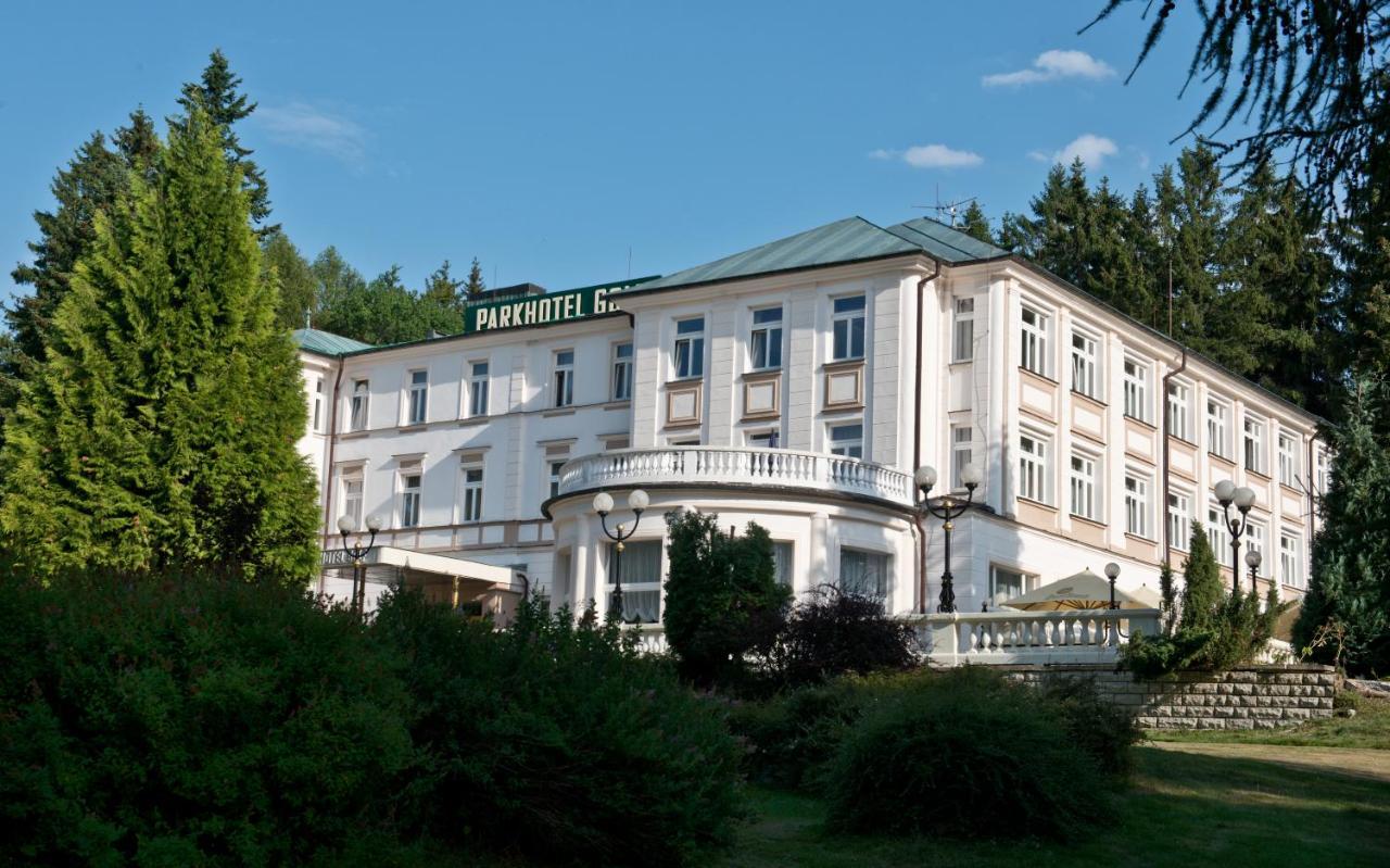 Parkhotel Golf Mariańskie Łaźnie Zewnętrze zdjęcie