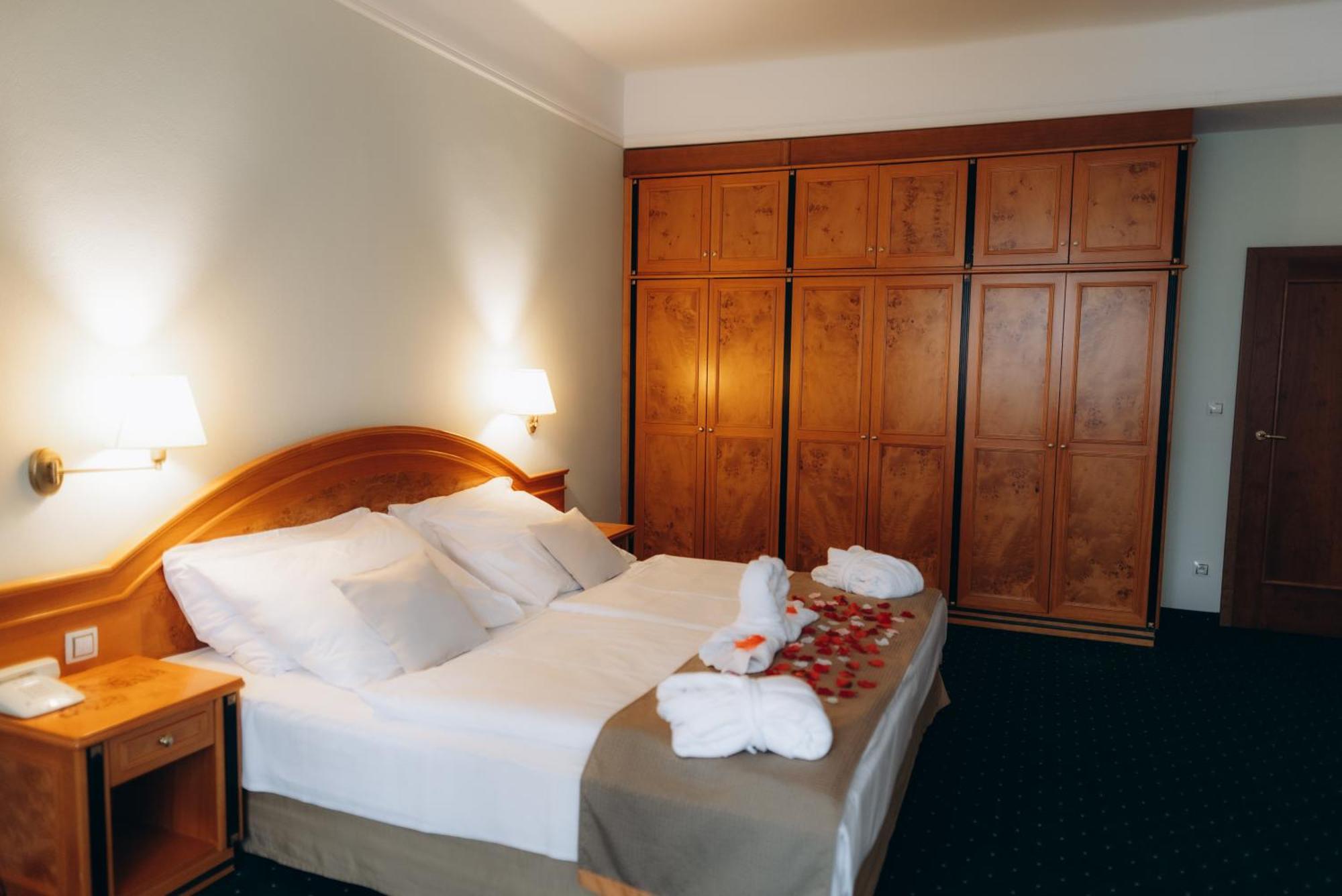 Parkhotel Golf Mariańskie Łaźnie Zewnętrze zdjęcie