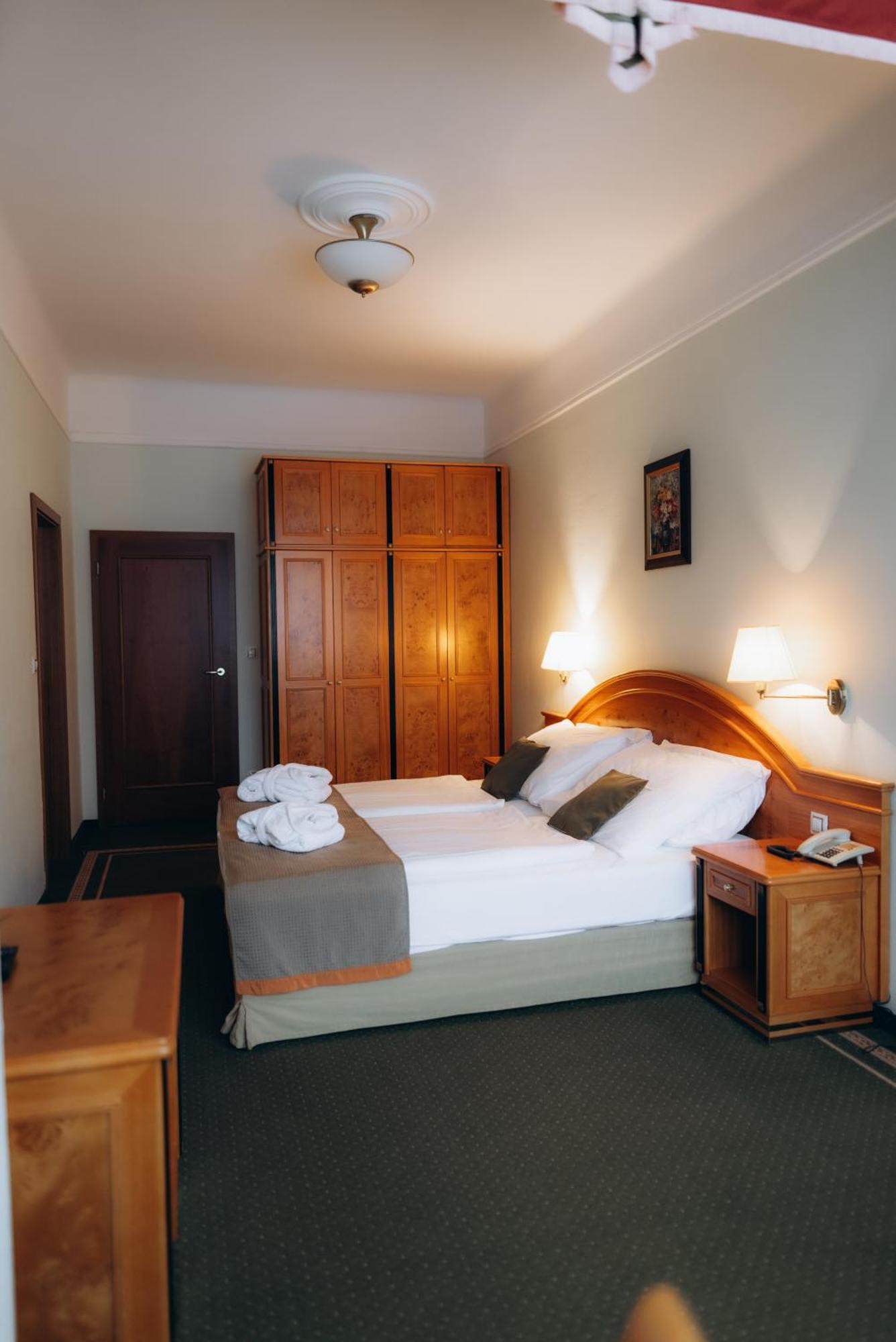 Parkhotel Golf Mariańskie Łaźnie Zewnętrze zdjęcie