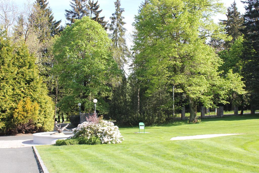 Parkhotel Golf Mariańskie Łaźnie Zewnętrze zdjęcie