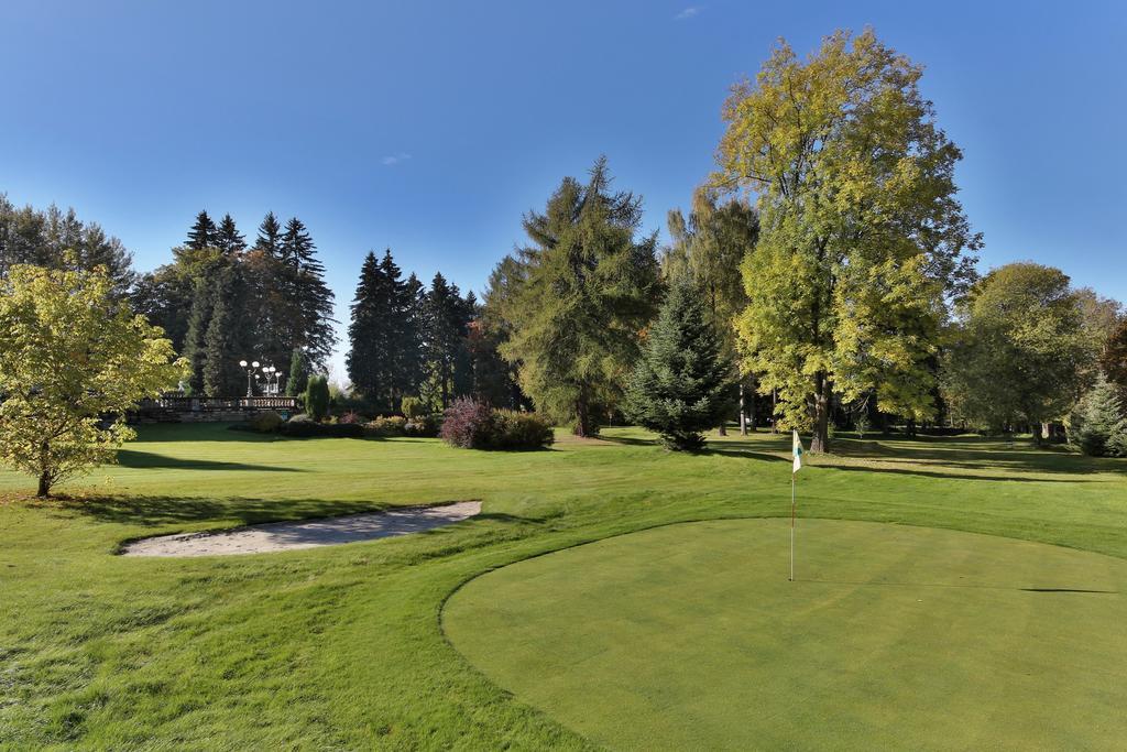 Parkhotel Golf Mariańskie Łaźnie Zewnętrze zdjęcie